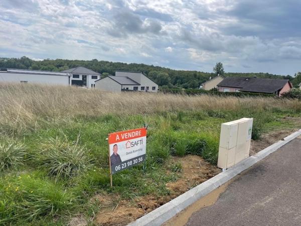 Terrain plat viabilisé