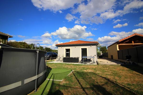 Maison
         5 pièces
        - 130 m² 335 000 € *