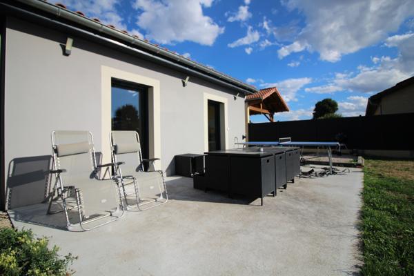 Maison
         5 pièces
        - 130 m² 335 000 € *