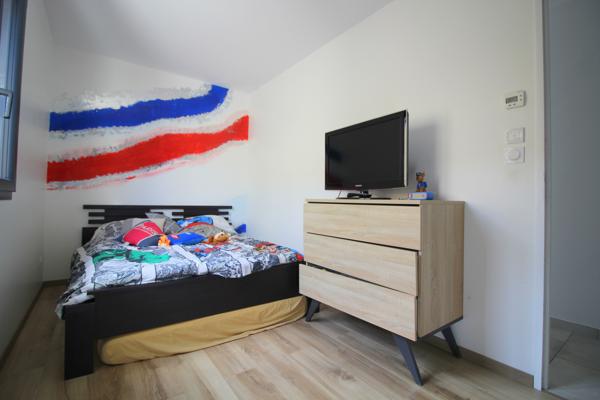 Maison
         5 pièces
        - 130 m² 335 000 € *