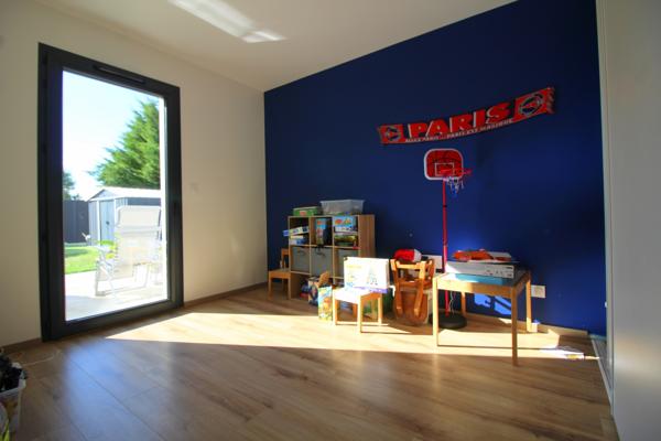 Maison
         5 pièces
        - 130 m² 335 000 € *
