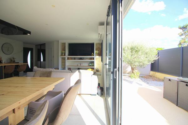 Maison
         5 pièces
        - 130 m² 335 000 € *