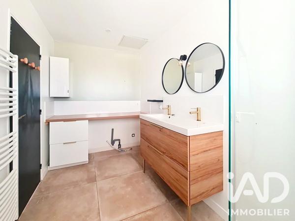 Maison à vendre 8 pièces 178 m² Breuil-Magné