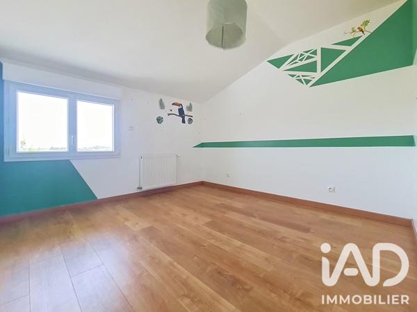 Maison à vendre 8 pièces 178 m² Breuil-Magné