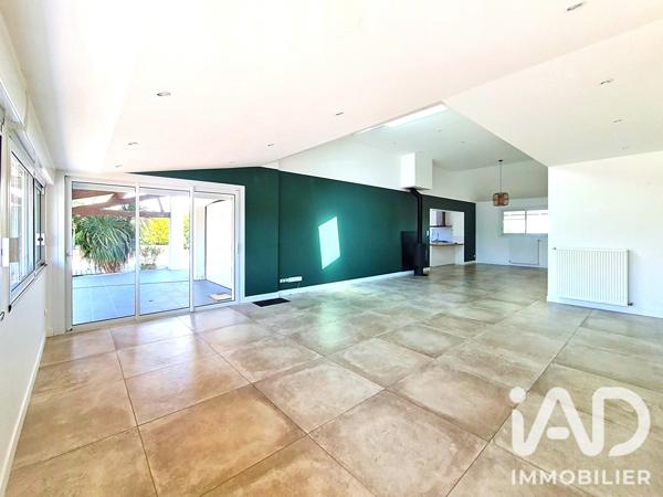 Maison à vendre 8 pièces 178 m² Breuil-Magné
