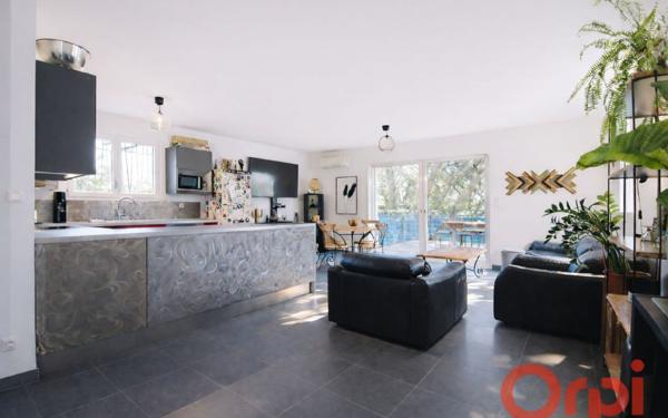 Maison à vendre    5 pièces •  Castries