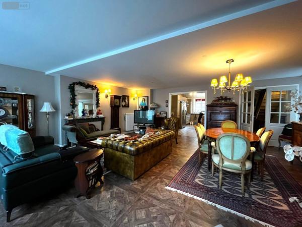 Maison de ville à vendre à Langres en Haute-Marne (52200), ref : SGML102886