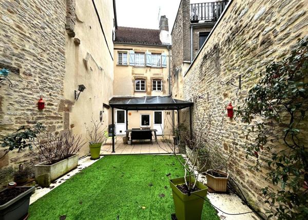 Maison de ville à vendre à Langres en Haute-Marne (52200), ref : SGML102886