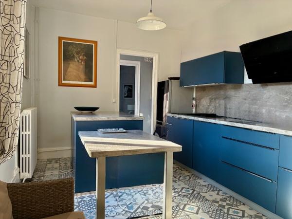 Dourdan (91410) La maison des années 30 et son extension.