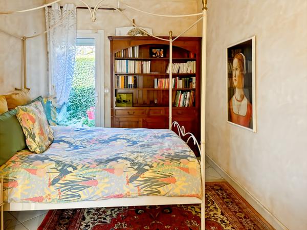 Dourdan (91410) La maison des années 30 et son extension.