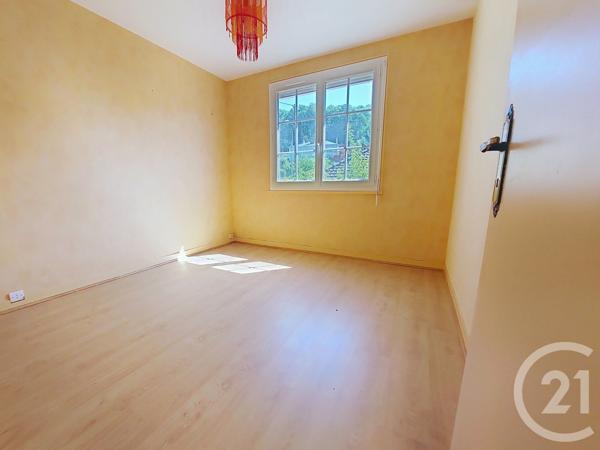 Maison à vendre  5 pièces - 98,50 m 2   ST VAURY  - 23