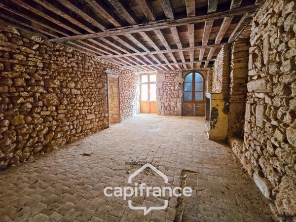 LORMES (Morvan) – Ancien hôtel particulier du XVIIIᵉ siècle – 780 m² de caractère à restaurer