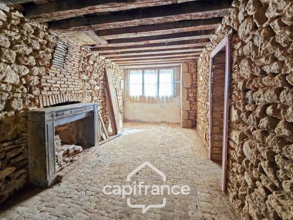 LORMES (Morvan) – Ancien hôtel particulier du XVIIIᵉ siècle – 780 m² de caractère à restaurer