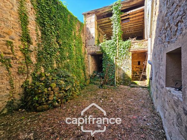 LORMES (Morvan) – Ancien hôtel particulier du XVIIIᵉ siècle – 780 m² de caractère à restaurer
