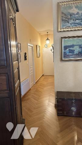 T4 de 139 m² avec grande terrasse, aperçu mer