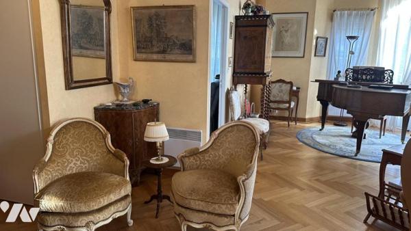 T4 de 139 m² avec grande terrasse, aperçu mer