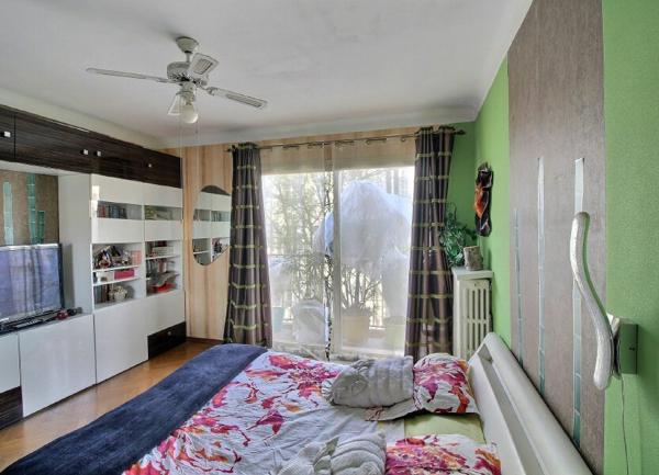 Appartement à vendre    4 pièces • 102 m2 Marseille 4