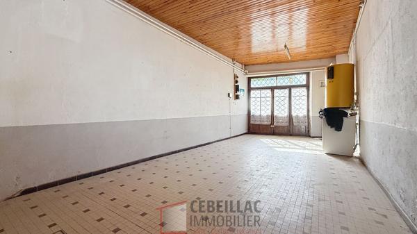 Immeuble 165.9 m²