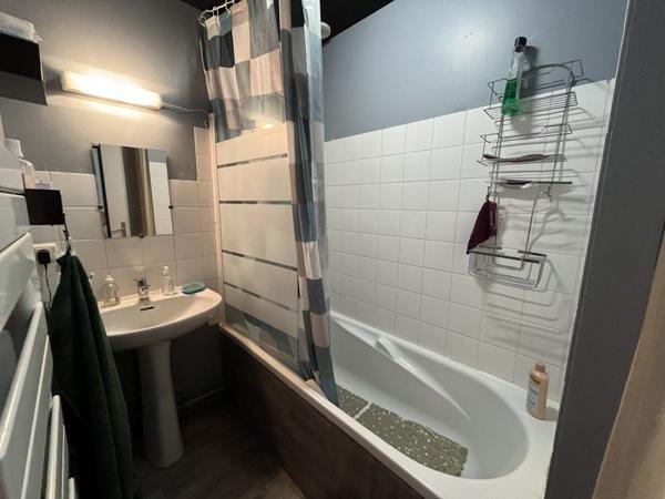 Immeuble à vendre 129 600 € Bellac 176 m² DPE D