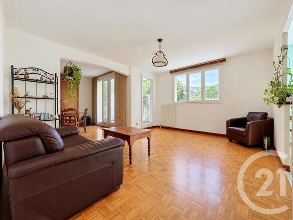 Appartement T3 à vendre  3 pièces - 69,02 m 2   MARSEILLE  - 13009