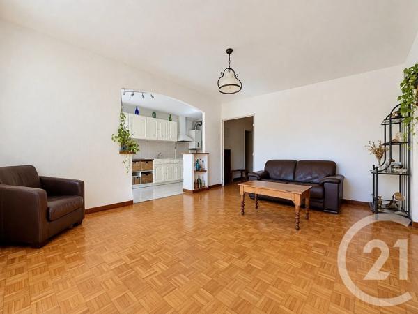 Appartement T3 à vendre  3 pièces - 69,02 m 2   MARSEILLE  - 13009