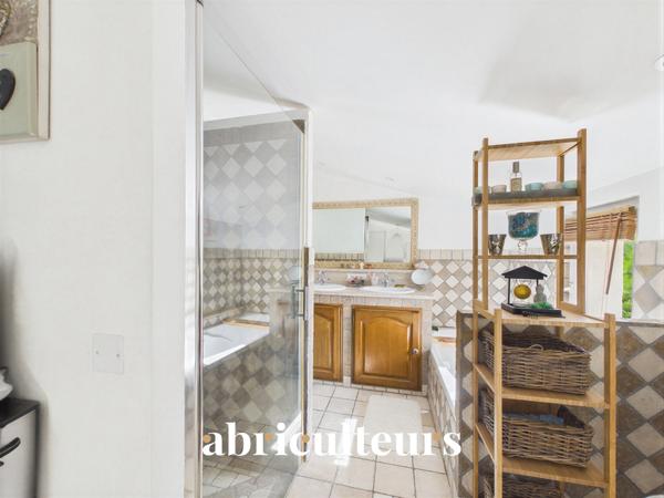 Charme de la pierre : Maison de ville 100m² Cavaillon