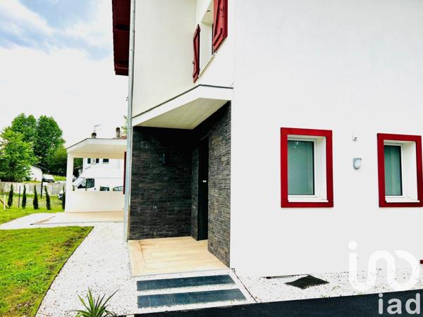 Maison 5 pièces de 126 m² à Hasparren (64240)