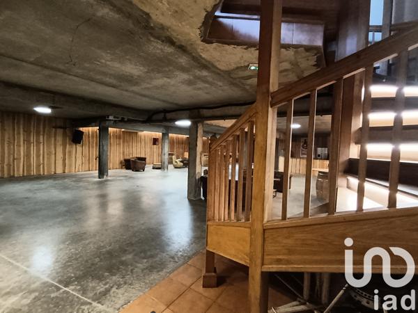 Maison à vendre 10 pièces 270 m² Aurions-Idernes