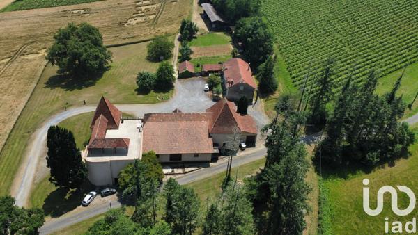 Maison à vendre 10 pièces 270 m² Aurions-Idernes