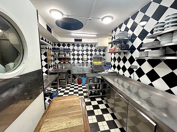 Commerce T1 en vente - Villette