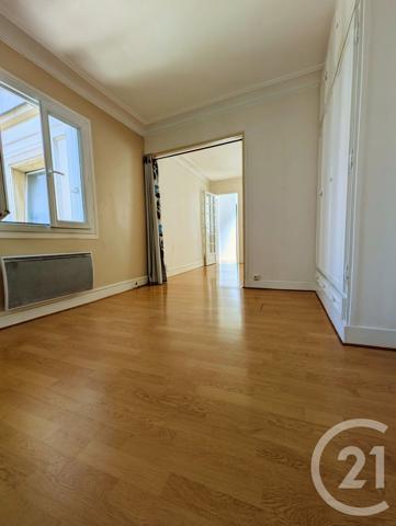 Appartement à vendre  2 pièces - 35 m 2   PARIS  - 75009