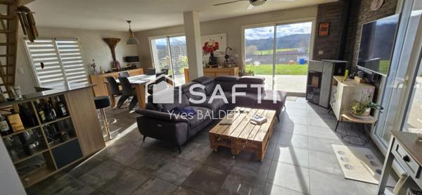 Maison récente sans vis à vis, classe énergétique A.