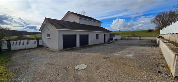 Maison récente sans vis à vis, classe énergétique A.