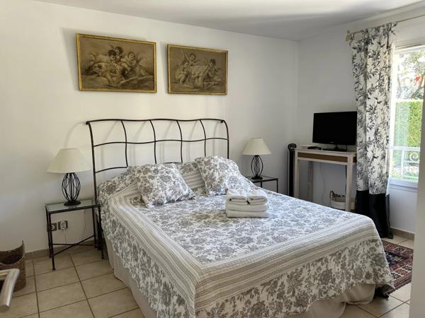 Golf de Pont Royal  Maison de charme, T5, piscine, garage double