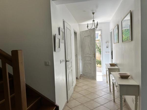 Golf de Pont Royal  Maison de charme, T5, piscine, garage double