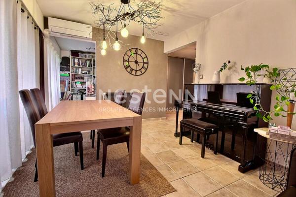 LES PENNES MIRABEAU - EXCLUSIVITÉ - Appartement spacieux de 99m2 - 5 pièces avec un balcon et une cave en sous sol