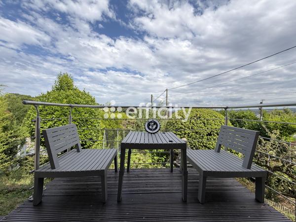 Maison
         4 pièces
        - 90 m² 278 000 € *