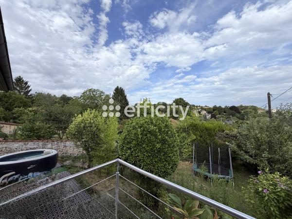 Maison
         4 pièces
        - 90 m² 278 000 € *