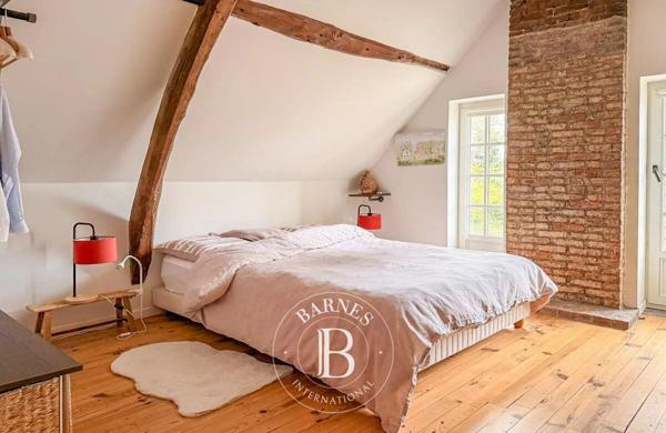 Avelin, Maison 4 Chambres -  197 m² à vendre