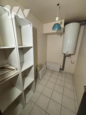 Immeuble de rapport comprenant 2 logements (T3 d'env 85 m² - T6 duplex d'env 150 m²) - secteur calme