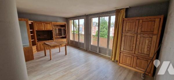 appartement au 1er étage avec balcon