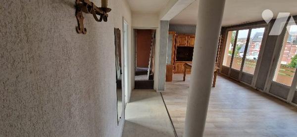 appartement au 1er étage avec balcon