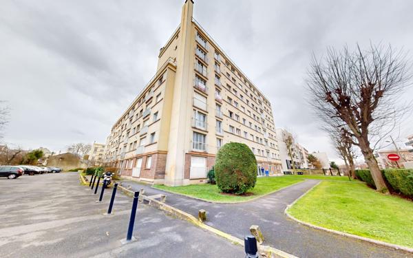 Appartement à vendre    1 pièce • 34,01 m2 Livry-Gargan