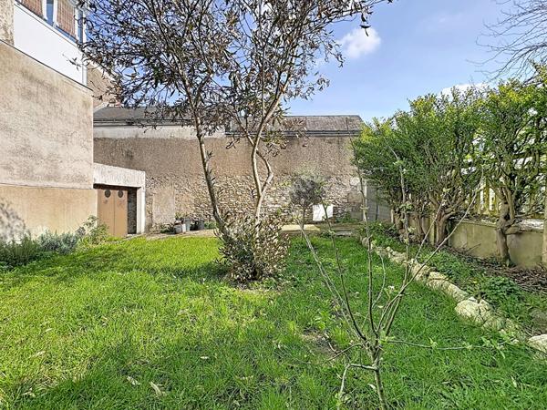 RARE - Jardin privatif - Stationnement - Dépendance - Esprit Maison - Accès indépendant