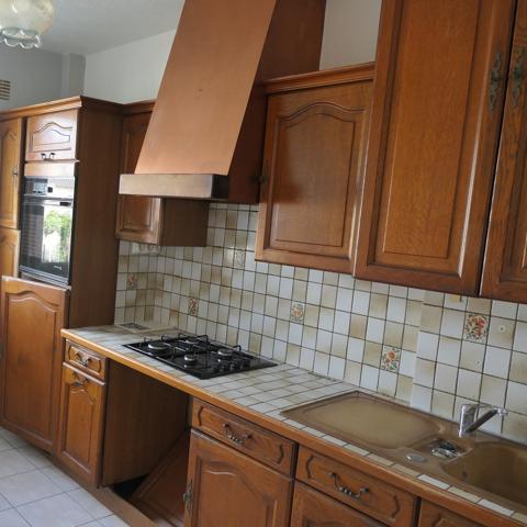 Maison 3 chambres avec jardin et garage dans un lotissement calme