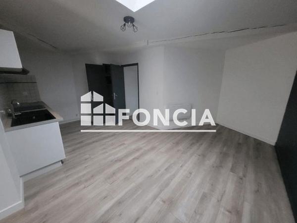 Location Appartement 2 pièces 43 m² - 1 RUE DU 11 NOVEMBRE Meysse 07400