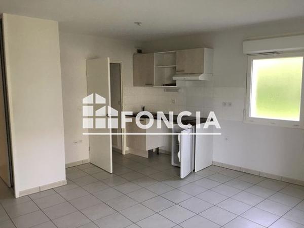 Location Appartement 2 pièces 43.9 m² - 14 RUE DE MENESPEY Le Haillan 33185