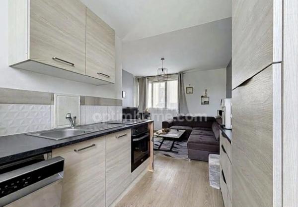 BEAUMONT-SUR-OISE – MAISON FAMILIALE 4 CHAMBRES AVEC JARDIN, TERRASSE ET PISCINE