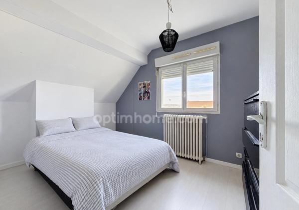 BEAUMONT-SUR-OISE – MAISON FAMILIALE 4 CHAMBRES AVEC JARDIN, TERRASSE ET PISCINE