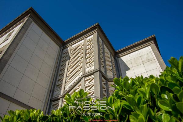 ROYAN - L'ÉLÉGANCE DES ANNÉES 50 AU COEUR DE FONCILLON - APPARTEMENT 4 PIÈCES